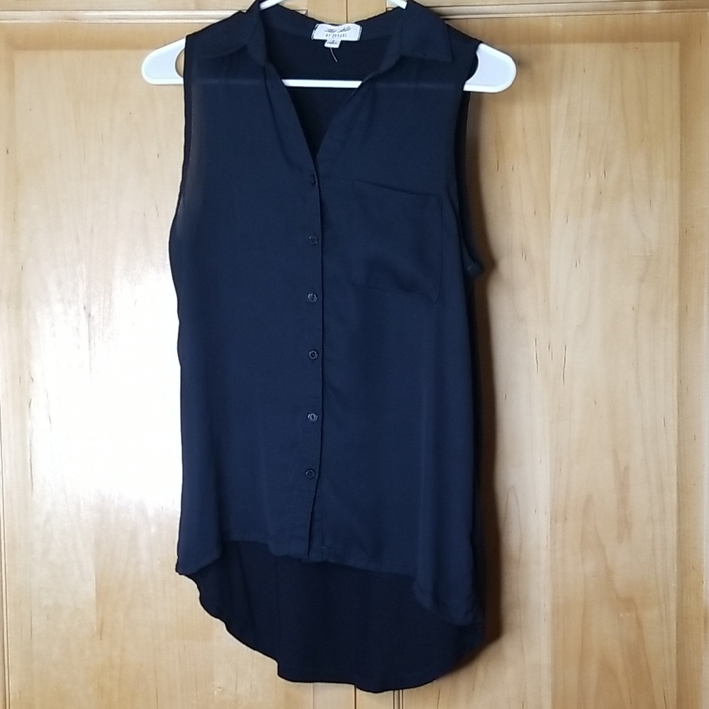 Black Sleeveless Tank